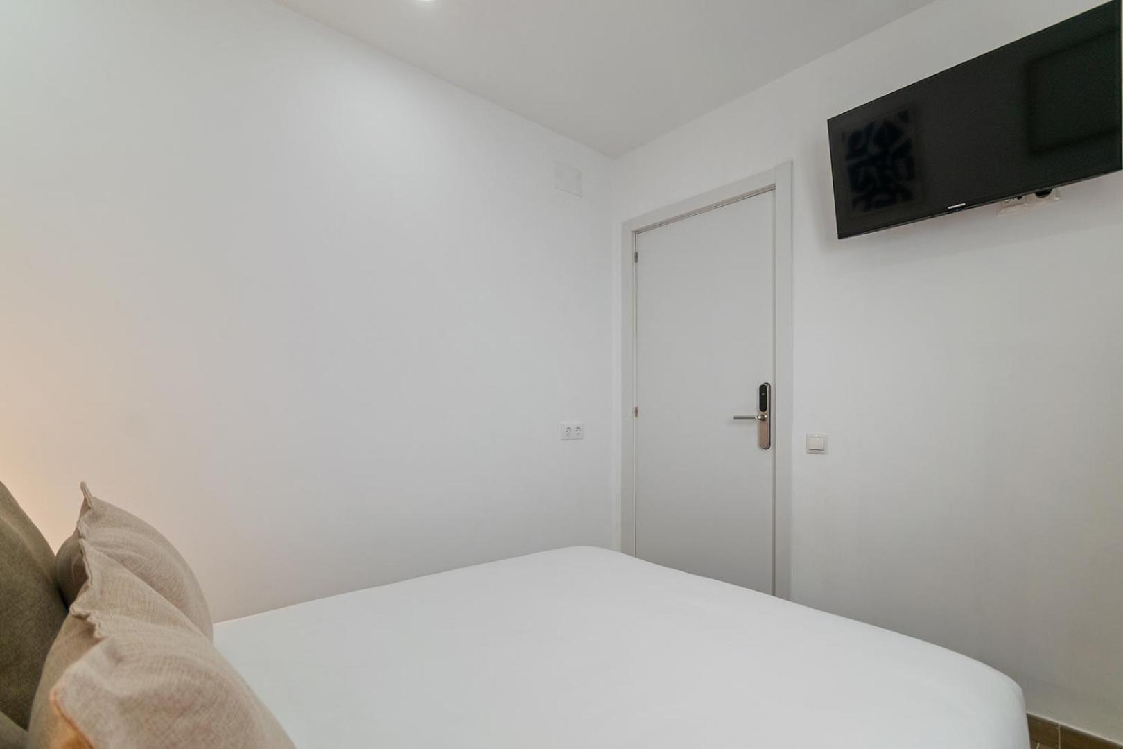 Livinn House L'Hospitalet de Llobregat Exterior photo